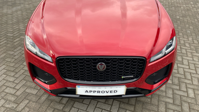 Jaguar F-Pace 2.0 D200 R-Dynamic Black 5dr Auto AWD Diesel Estate